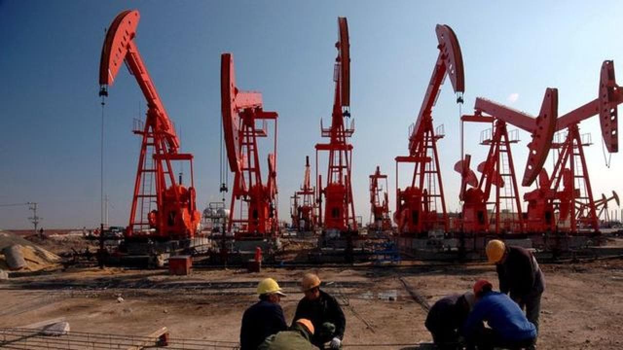 ABD, Orta Doğu'daki arz kayıpları nedeniyle petrol fiyatı tahminlerini artırdı