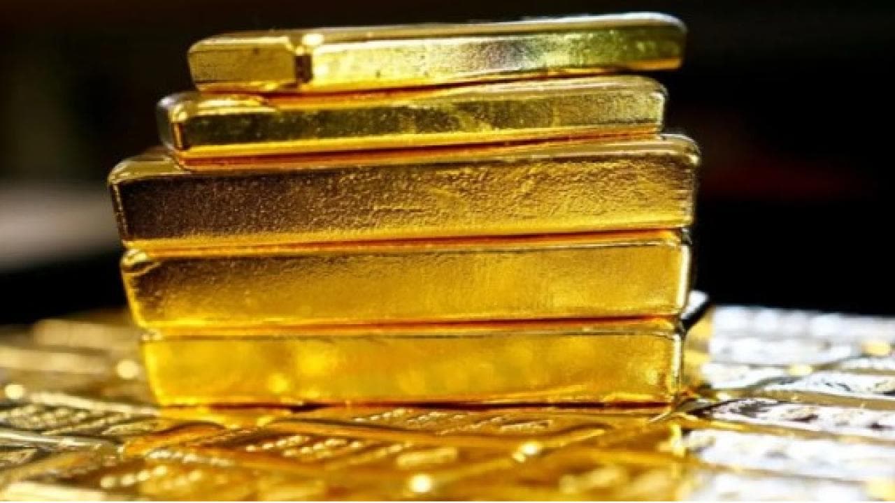 Altın, Fed kararı öncesinde geriledi