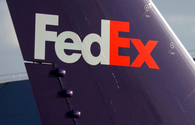 FedEx CFO John Dietrich to step down