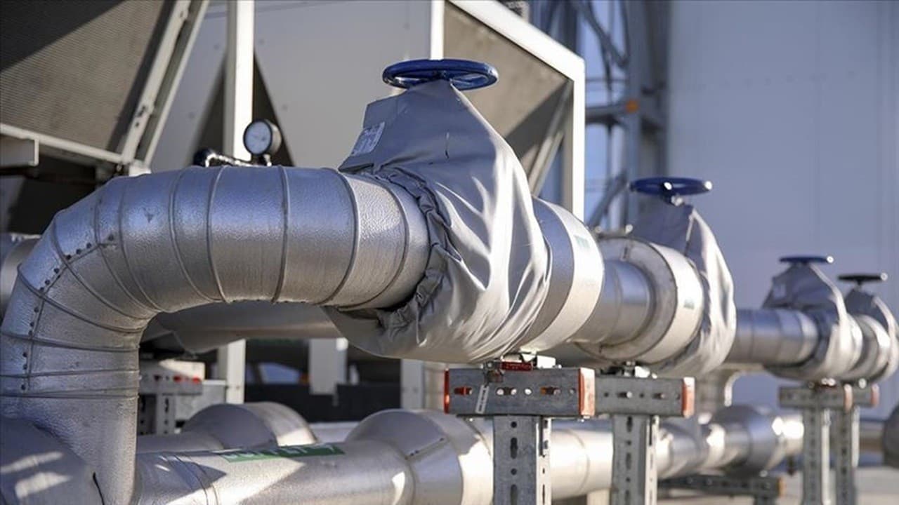 Avrupa'da doğal gaz fiyatları sıçradı
