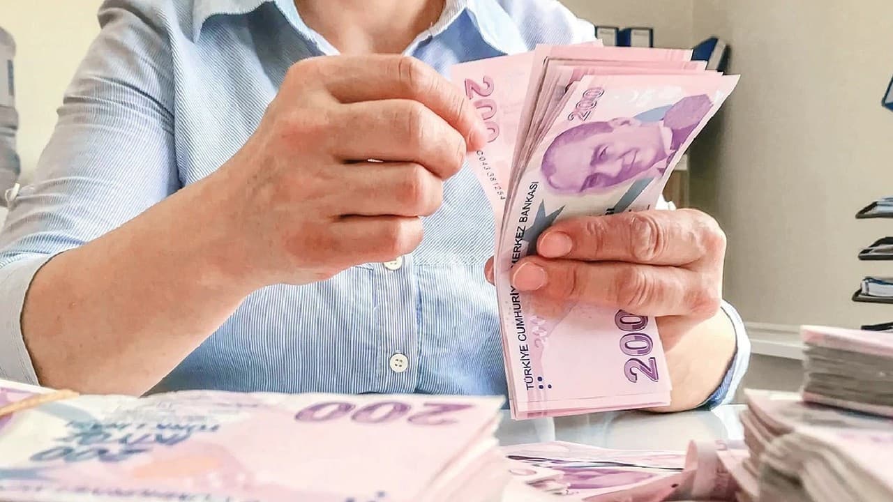 72 saat sonra belli olacak! Memur ve emekli maaş zammında son hesap!