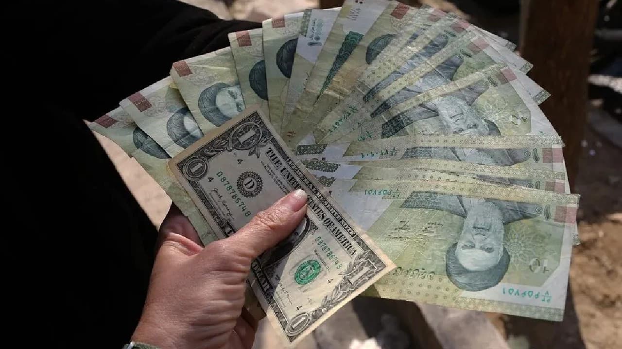 İran'dan dolara karşı yeni hamle: Ulusal para çağrısı