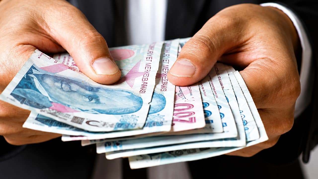 Memur ve emeklinin ocak zammı için yeni hesap: Maaşlar ne kadar artacak?