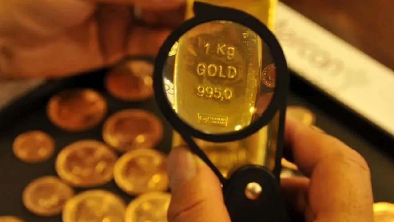 Altın neden düştü, gram altın düşecek mi? Altın yükselir mi?