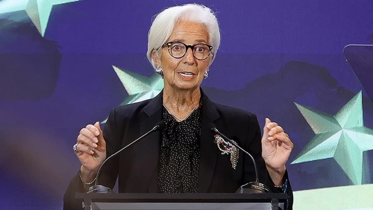 ECB Fransa'ya müdahale edecek mi? Lagarde tartışmaya noktayı koydu
