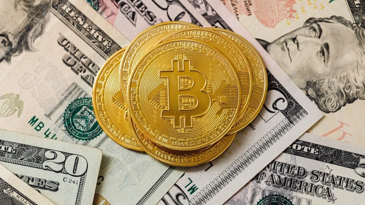 Dolar 18 ayın zirvesinde: Euro geriliyor, Bitcoin direniyor