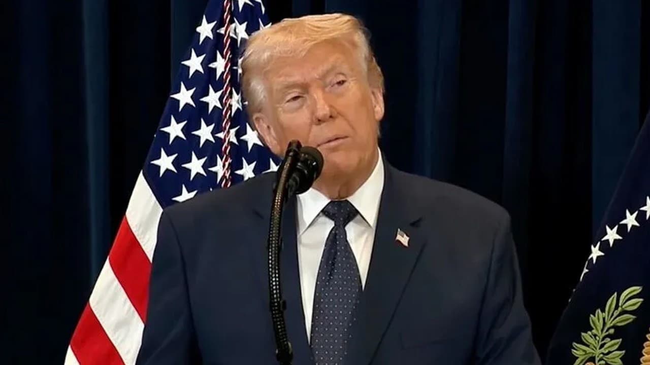 Trump: Hürmüz'den inanılmaz miktarda petrol sevkiyatı yapılıyor