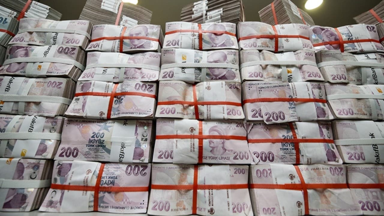 BBVA'dan Türk lirası için dikkat çeken tahmin: Getiri fırsatı yıl sonuna kadar sürebilir!